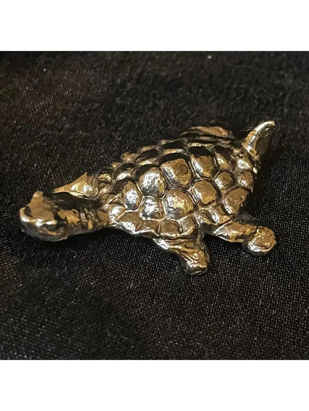 Pewter turtle pair